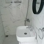 Lacivert Hotel *