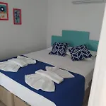 Lacivert Hotel