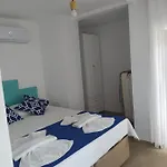 Hotel Lacivert *