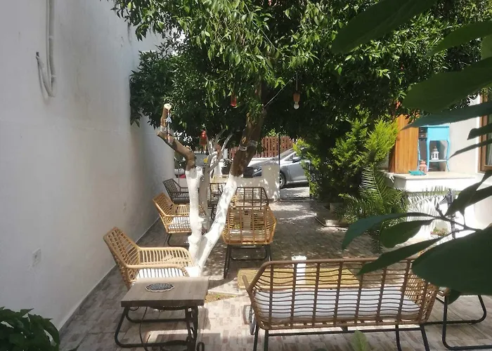 Lacivert Szálloda Akyaka